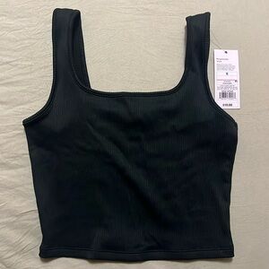 black cropped tank top